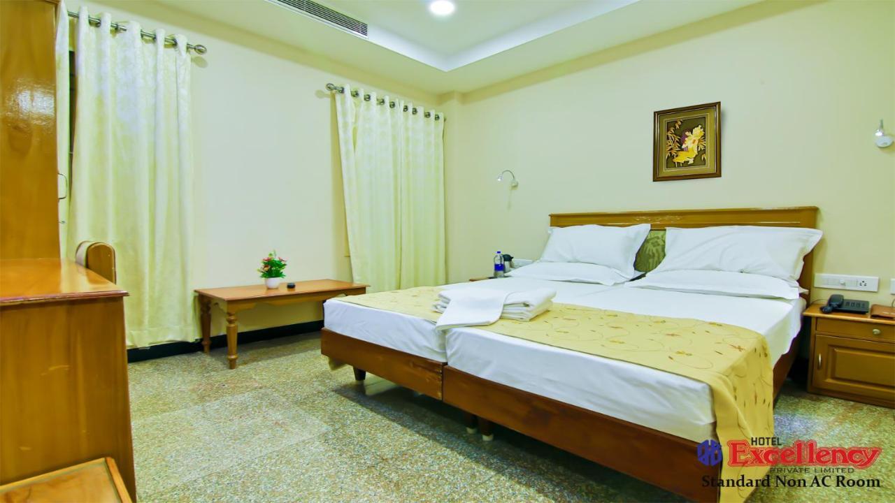 Hotel Excellency Коччи Экстерьер фото